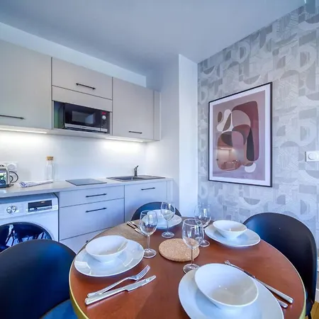 Apartment #gq Le Beau Mallifaud T2 Renovated & Air-conditioned Tram *