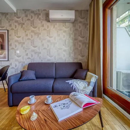 #gq Le Beau Mallifaud T2 Renovated & Air-conditioned Tram Apartment *